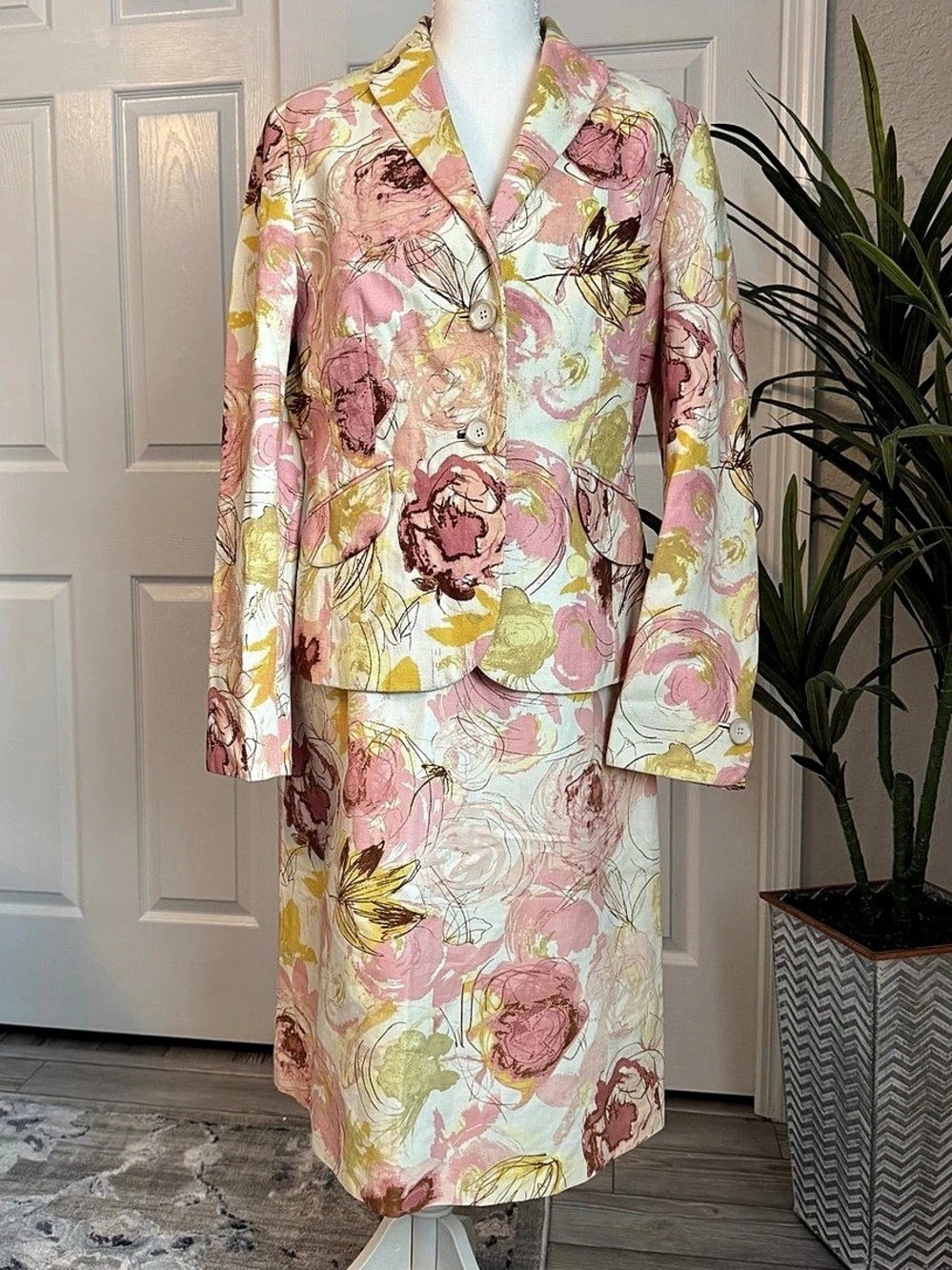 Ann Taylor Floral, Cream, Pink & Yellow Blazer & Tank top dress Set Size 10 NWT
